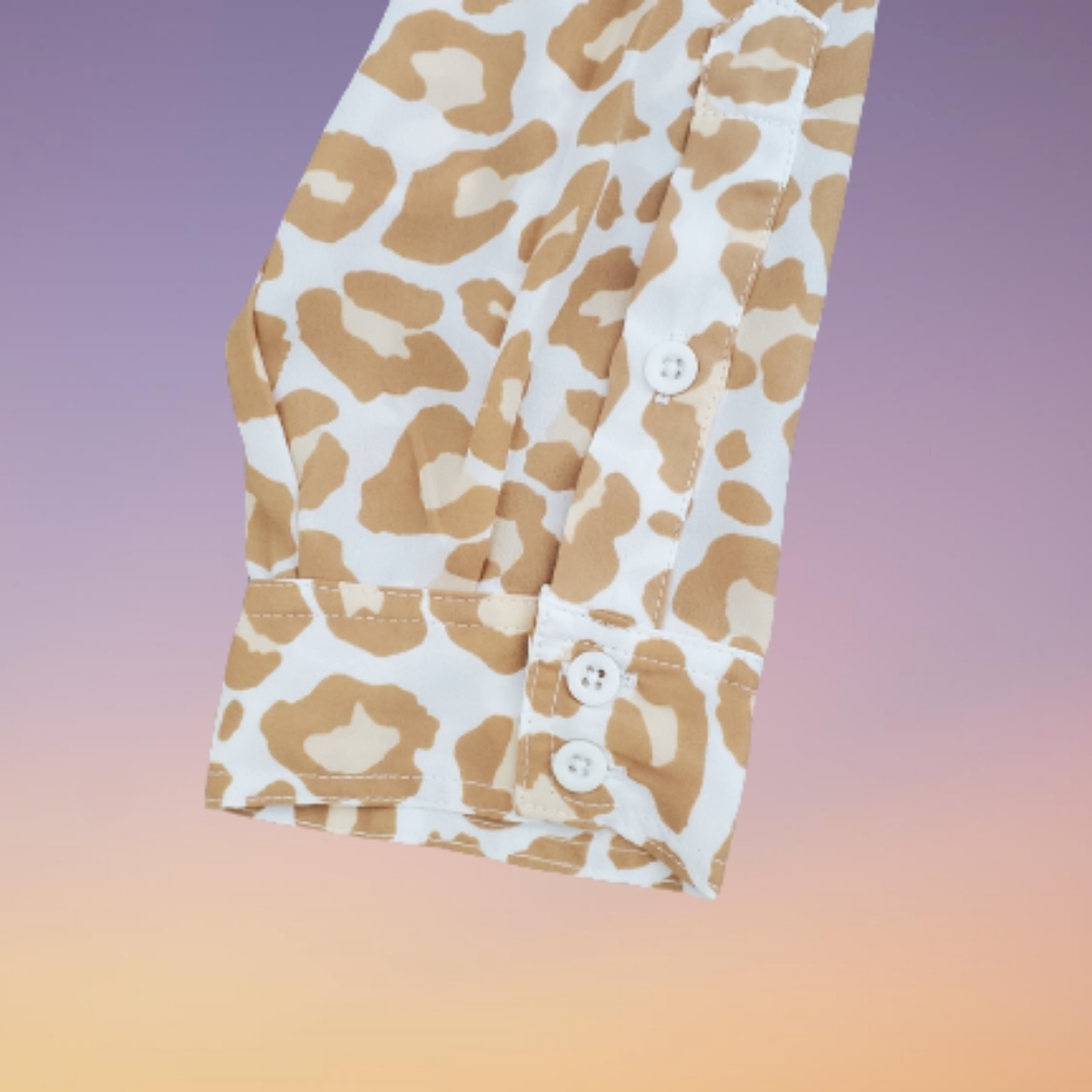 Torrid plus animal leopard print v neck top, 2X, beige - Picture 8 of 15